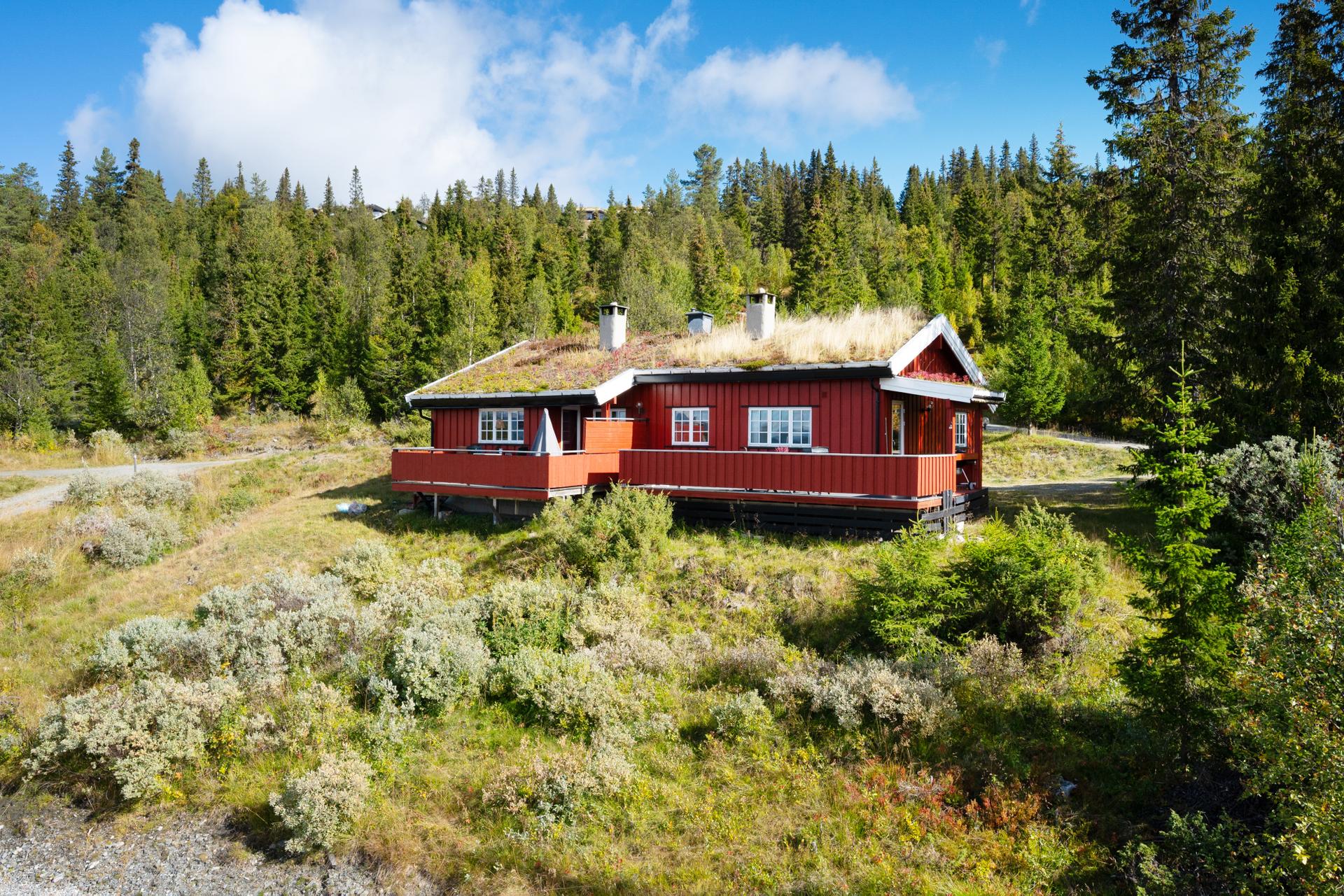Eiendomsmegler 1 v/Unni Rolstad presenterer Langslåvegen 30! Foto: Ivar Flagestad. Bilde nummer 1 av 3
