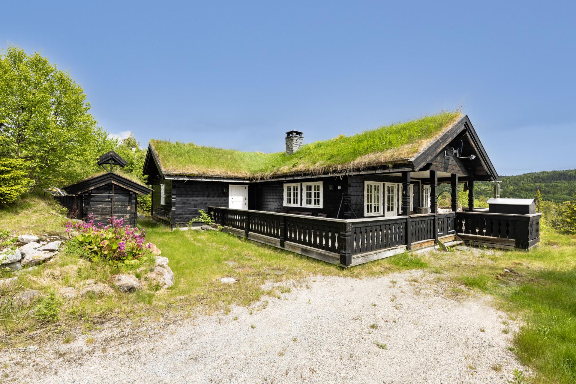 Velkommen til Lykkebotmyr 13! Foto: Viken Fototjenester v/ Eirik Andersen. Bilde nummer 1 av 3
