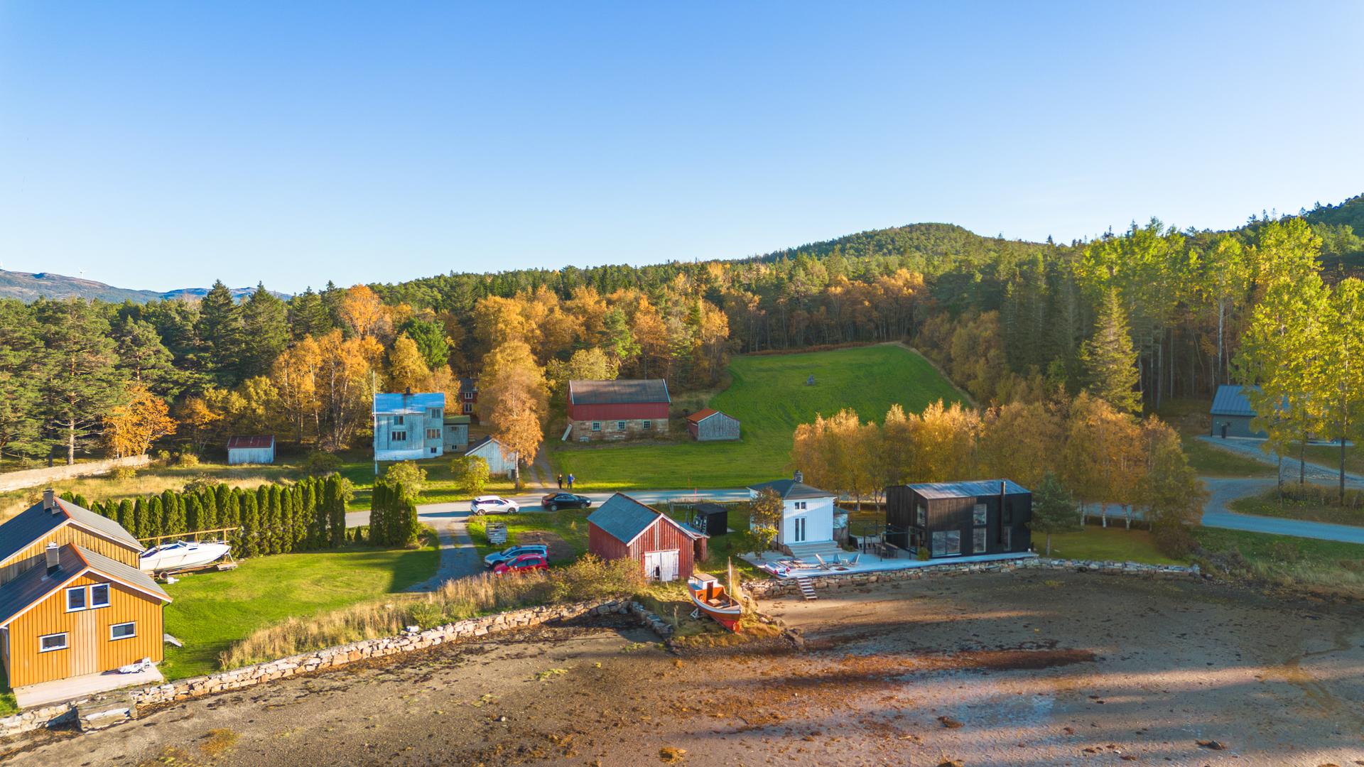 Velkommen til Selnesveien 520! Foto: IMG Foto ved Ingunn Grøntvedt. Bilde nummer 1 av 3