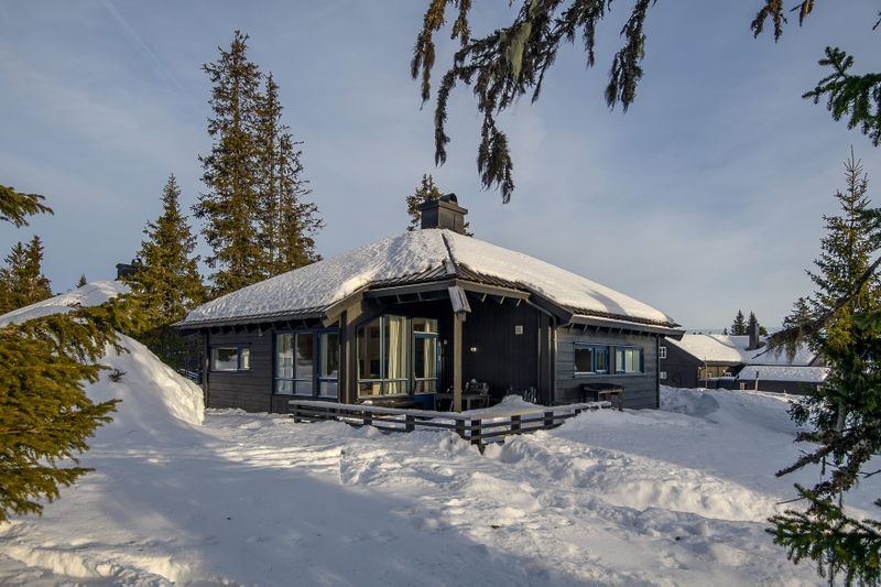 Storhotellvegen 83