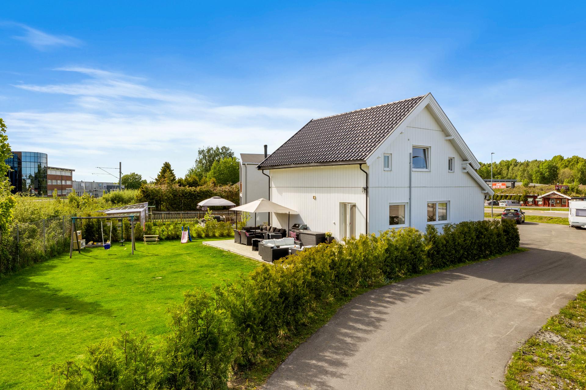Velkommen til Askimveien 847!. Bilde nummer 1 av 3