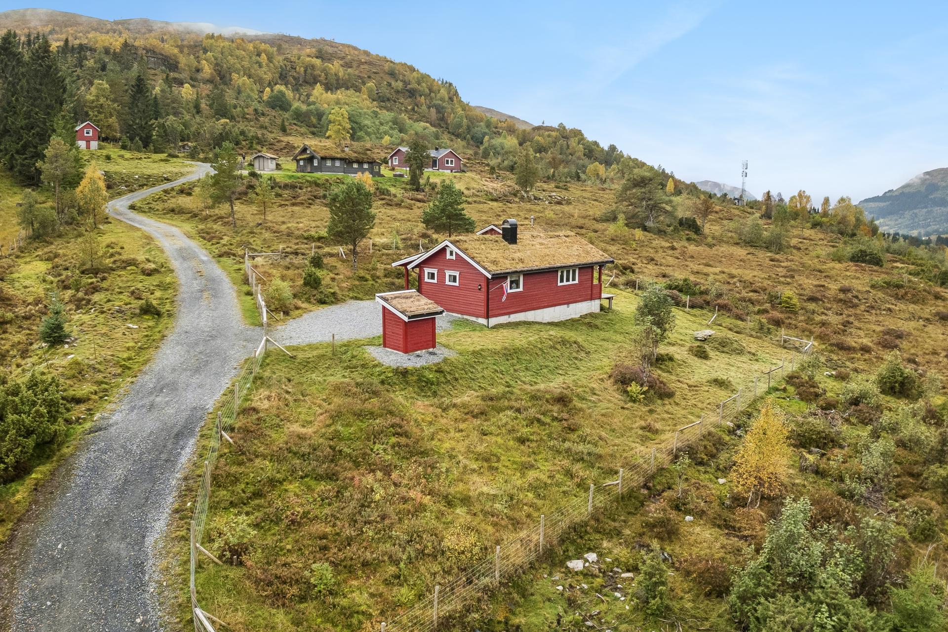 Tippasætra presentert av EiendomsMegler1 Nordfjord ved Sissel Halnes
Foto: EFKT/Svein Olav Humberset. Bilde nummer 1 av 3