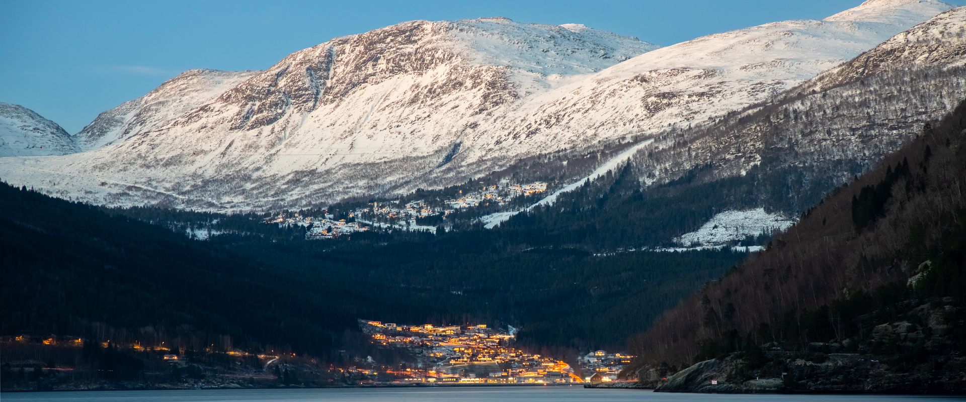 Bilde fra området rundt EiendomsMegler 1 Nordfjord