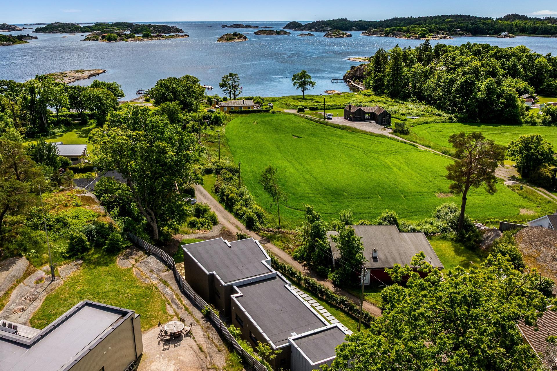 Velkommen til Lamøya 52B! Foto: Karl Filip Østmoen Kronstad.

. Bilde nummer 1 av 3