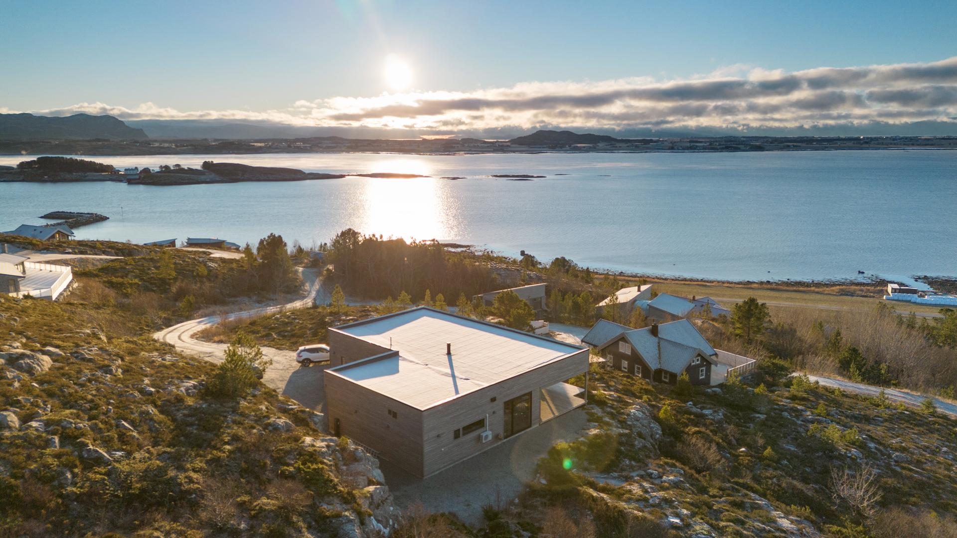 Velkommen til Tønnølstrandveien 23 på Nes i Ørland kommune.. Bilde nummer 1 av 3