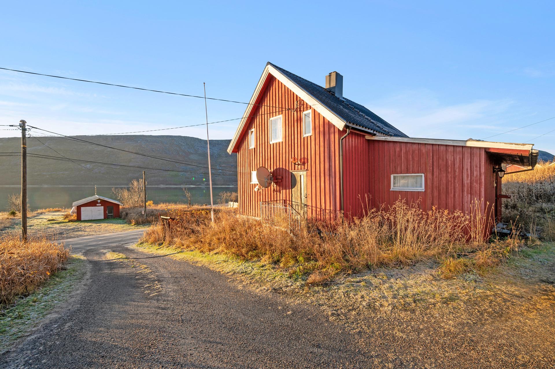 EiendomsMegler1 v/Christer Aabø har glede av å presentere Rambøveien 199!
Foto: H5 Property . Bilde nummer 1 av 3