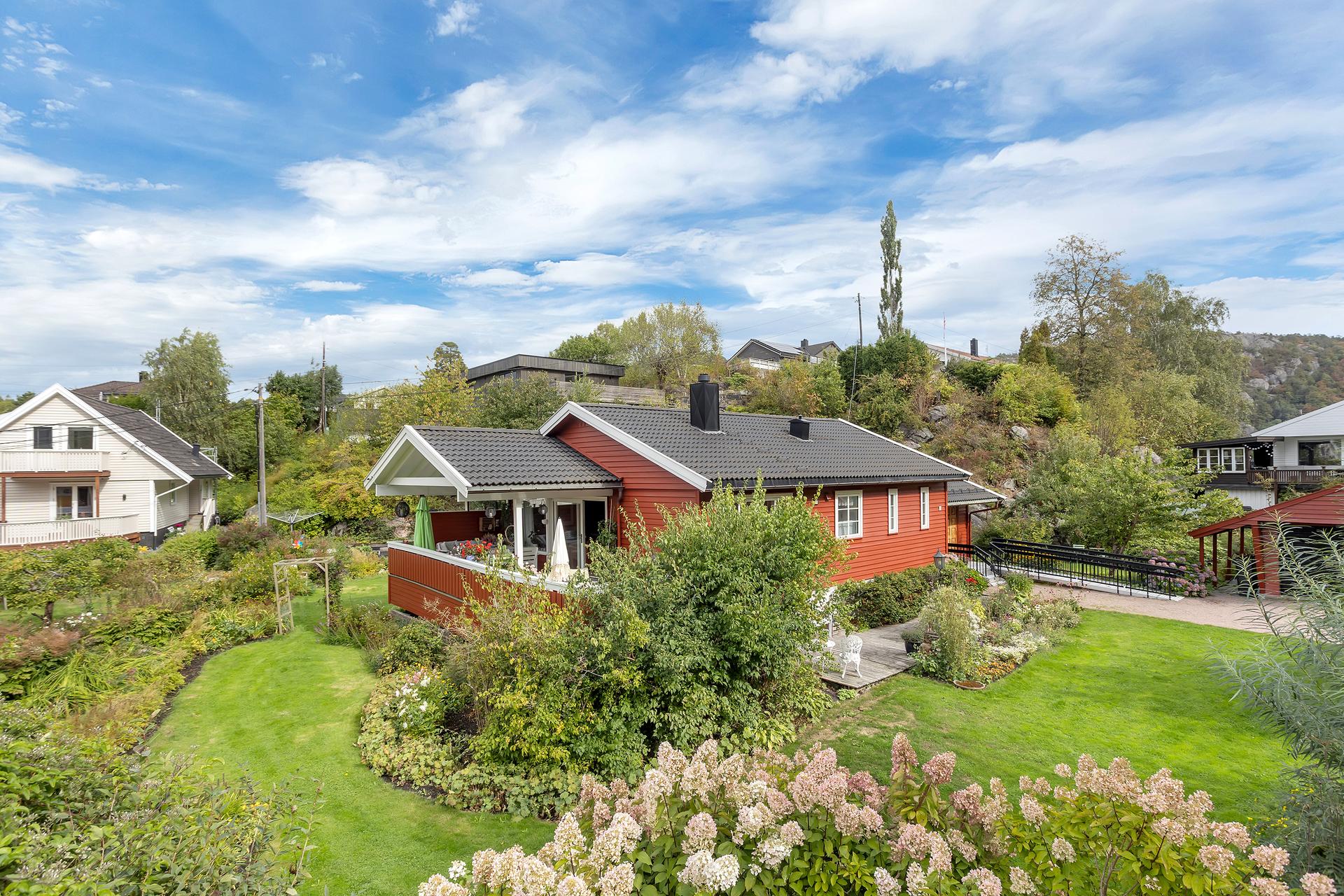 Velkommen til Gangdalsveien 55 | Presenteres v/eiendomsmegler Kjell-Arne Arnesen | Foto: Stein Olsen. Bilde nummer 1 av 3