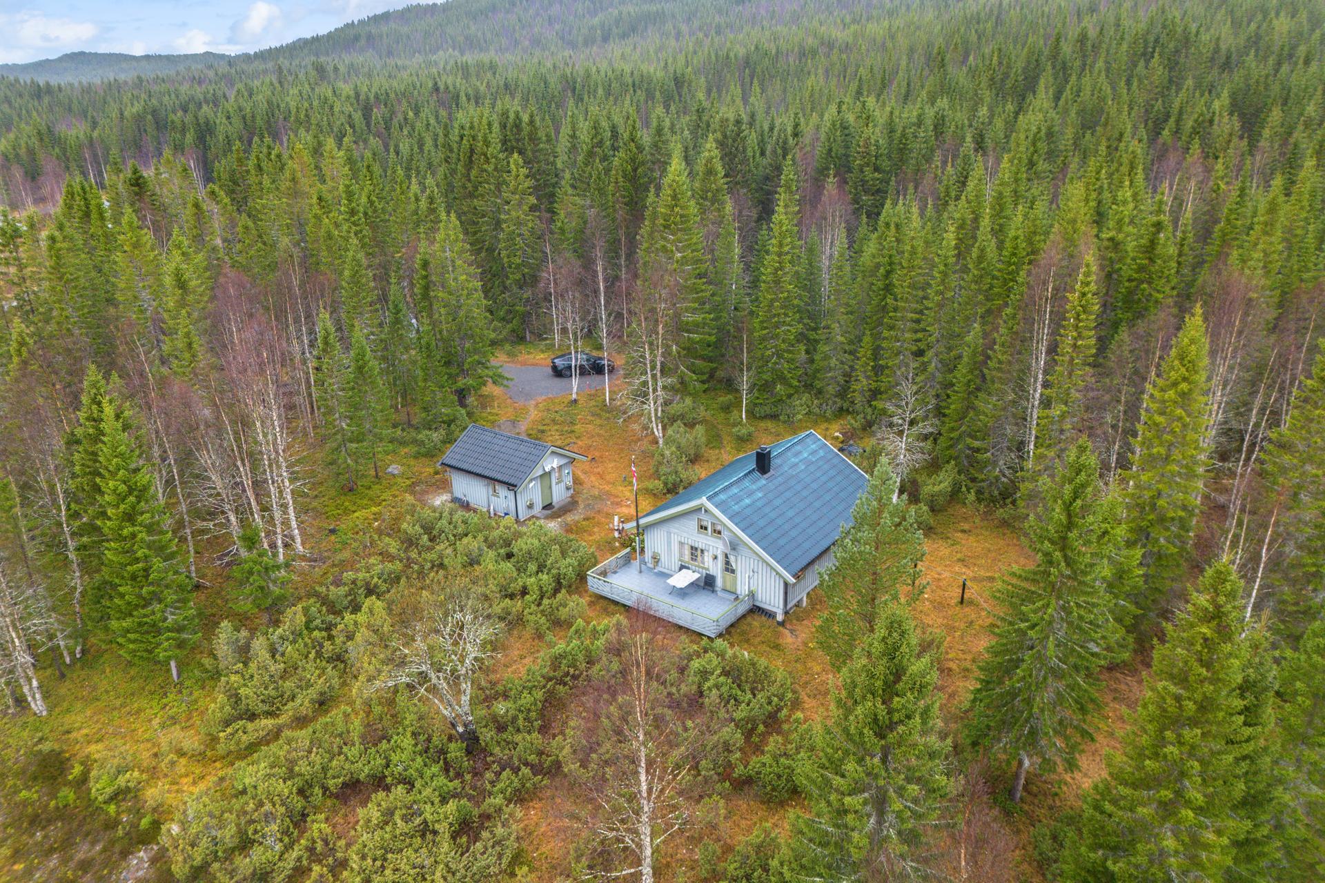 Beliggende i et vakkert og rolig område, med nærhet til fantastisk natur, turmuligheter og ferskvann. . Bilde nummer 3 av 3