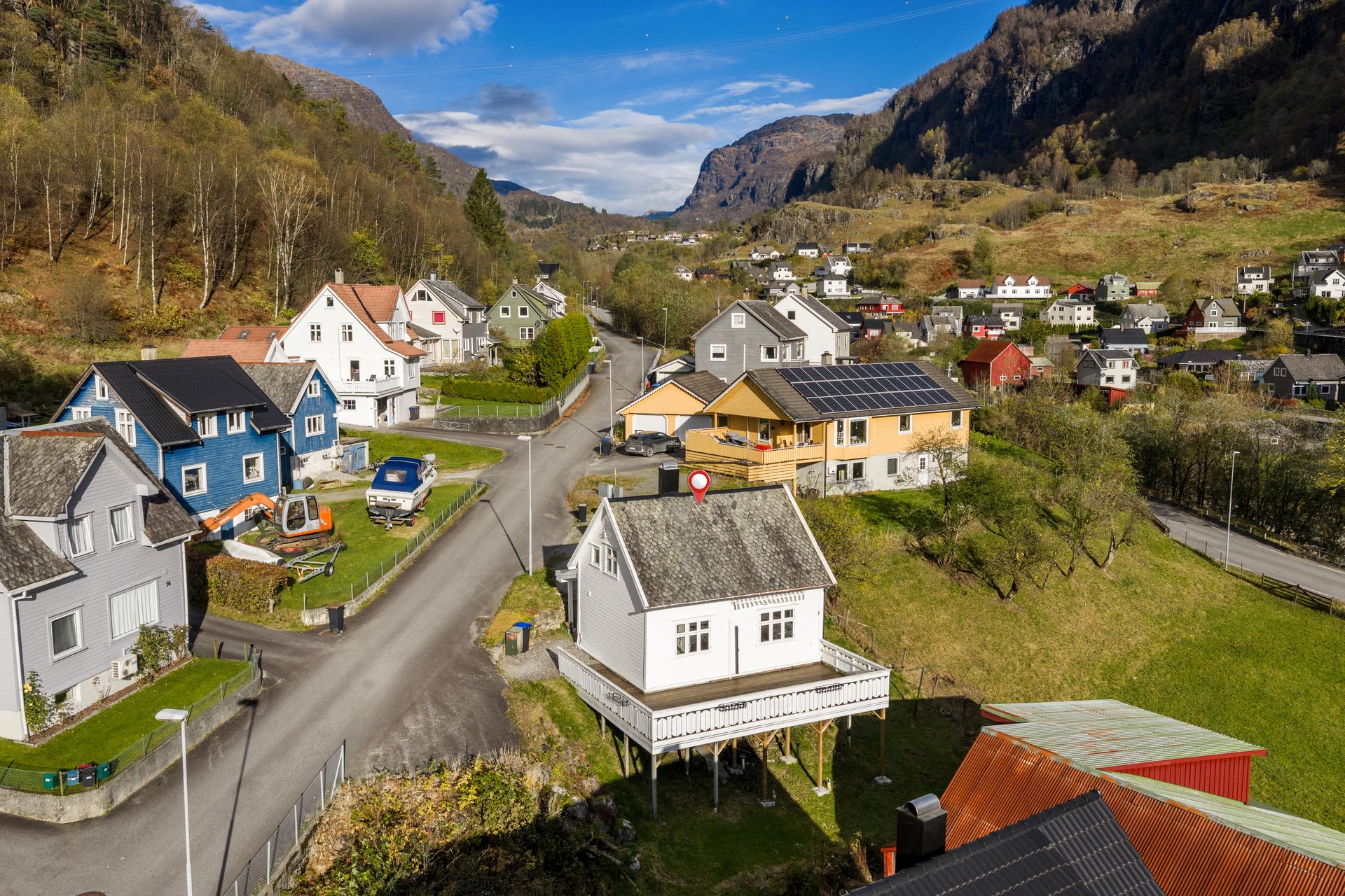 Velkommen til Høllandstræ 15! Foto: Vestbris . Bilde nummer 1 av 3