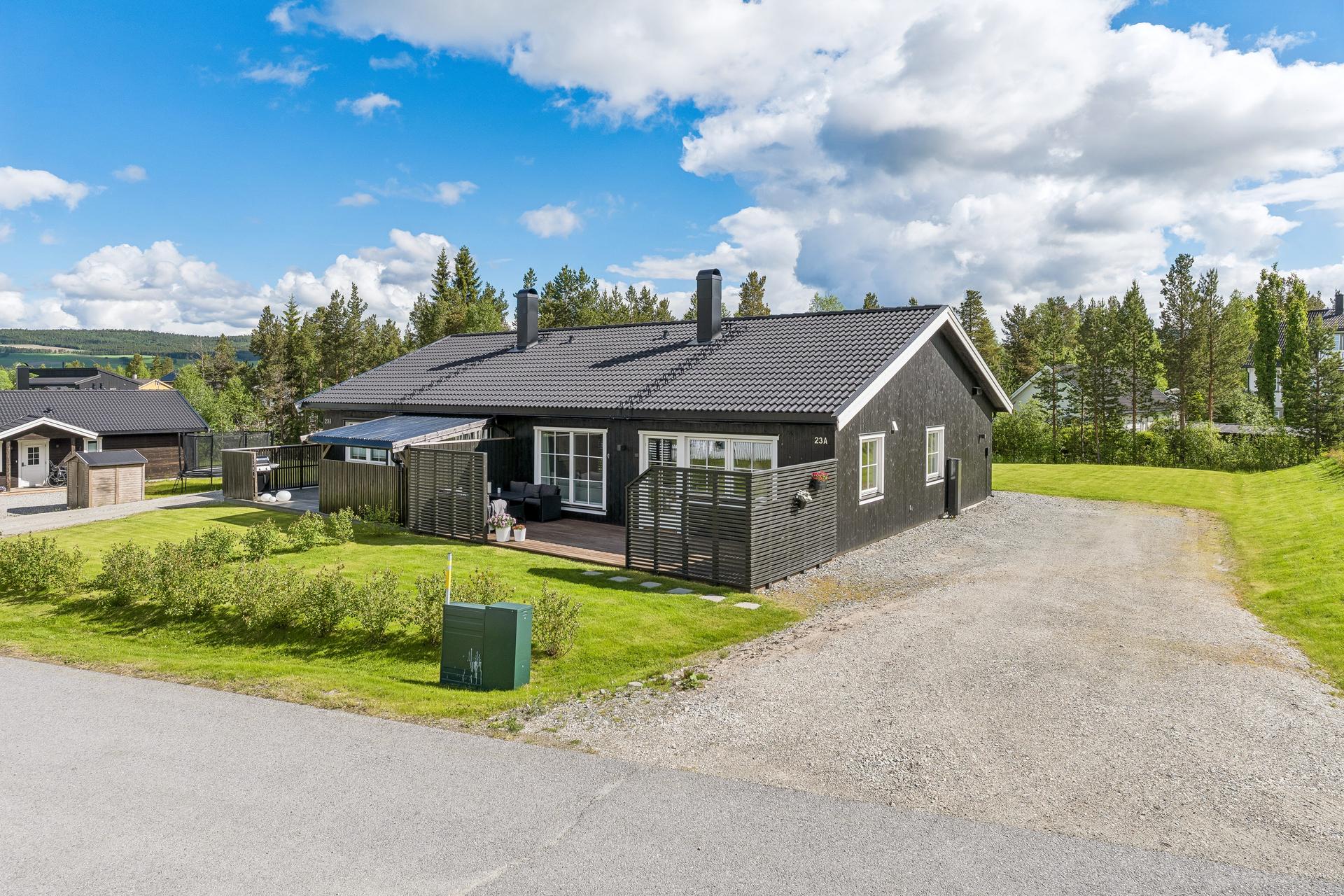 Velkommen  til Revkroken 23A, en moderne del av tomannsbolig fra 2023! Foto: Martin Rindalsholt/EFKT Norge AS . Bilde nummer 1 av 3