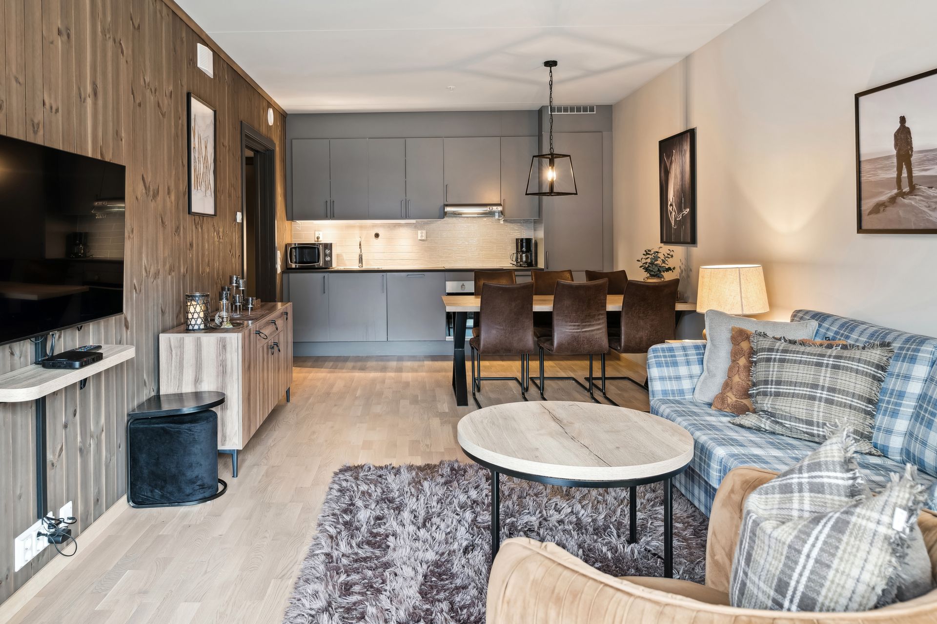 Velkommen inn i en trivelig og fresh leilighet!. Bilde nummer 3 av 3