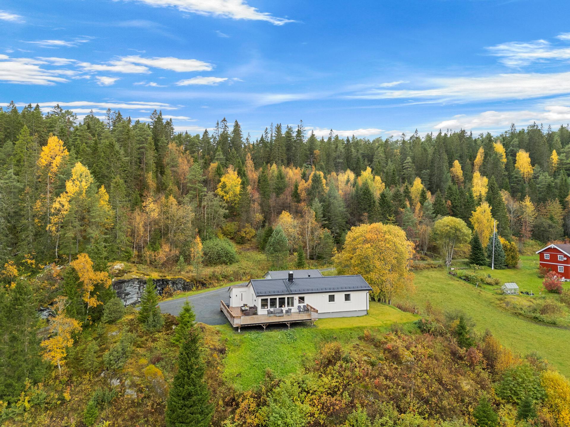 Velkommen til Kjølavegen 147! Foto: Olav Sunde, Interiørfoto. Bilde nummer 1 av 3