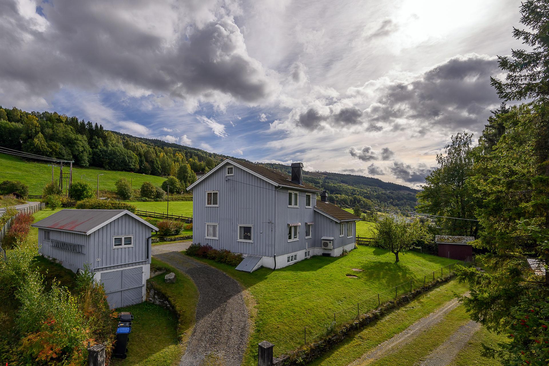 Velkommen til Sør-Trettenvegen 63! Foto: Lars Marius Bækkevold. Bilde nummer 1 av 3