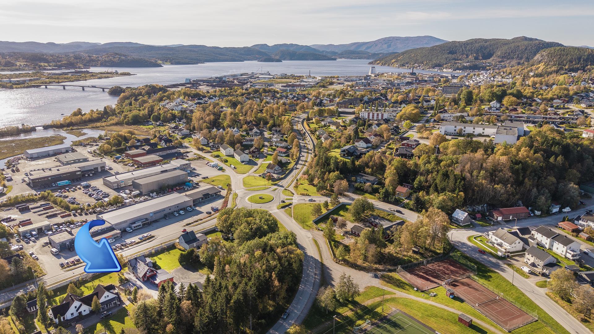 Enebolig beliggende i tilbaketrukket og barnevennlig boligområde i Kleppen . Bilde nummer 2 av 3
