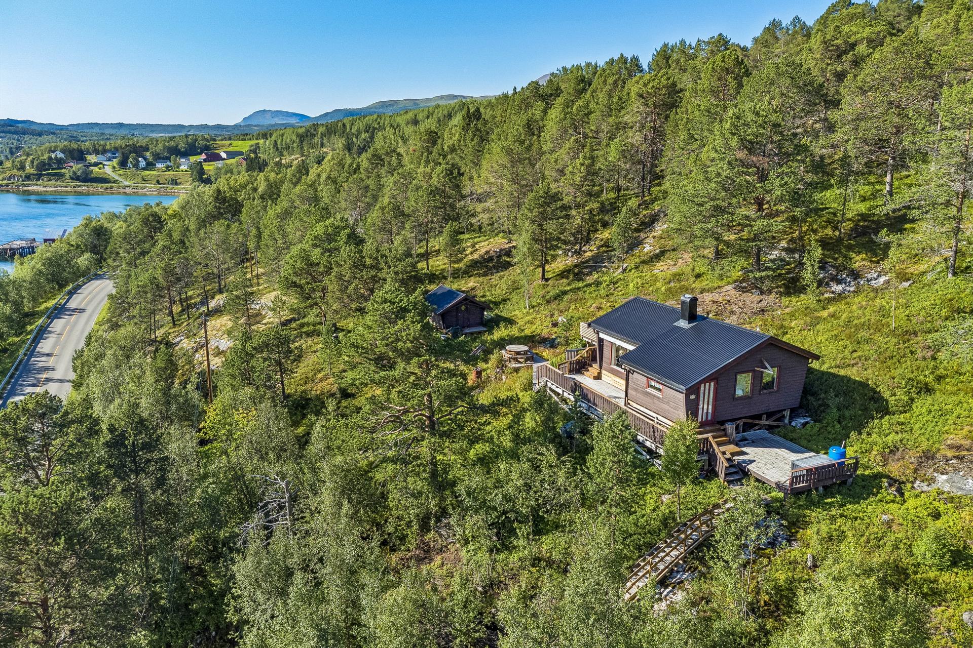 Hytte i fantastiske og skjermede naturomgivelser.. Bilde nummer 2 av 3